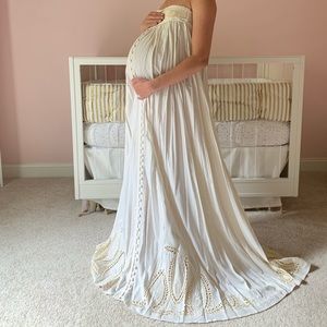 NWT Fillyboo Zippora Cream Maternity Maxi Dress